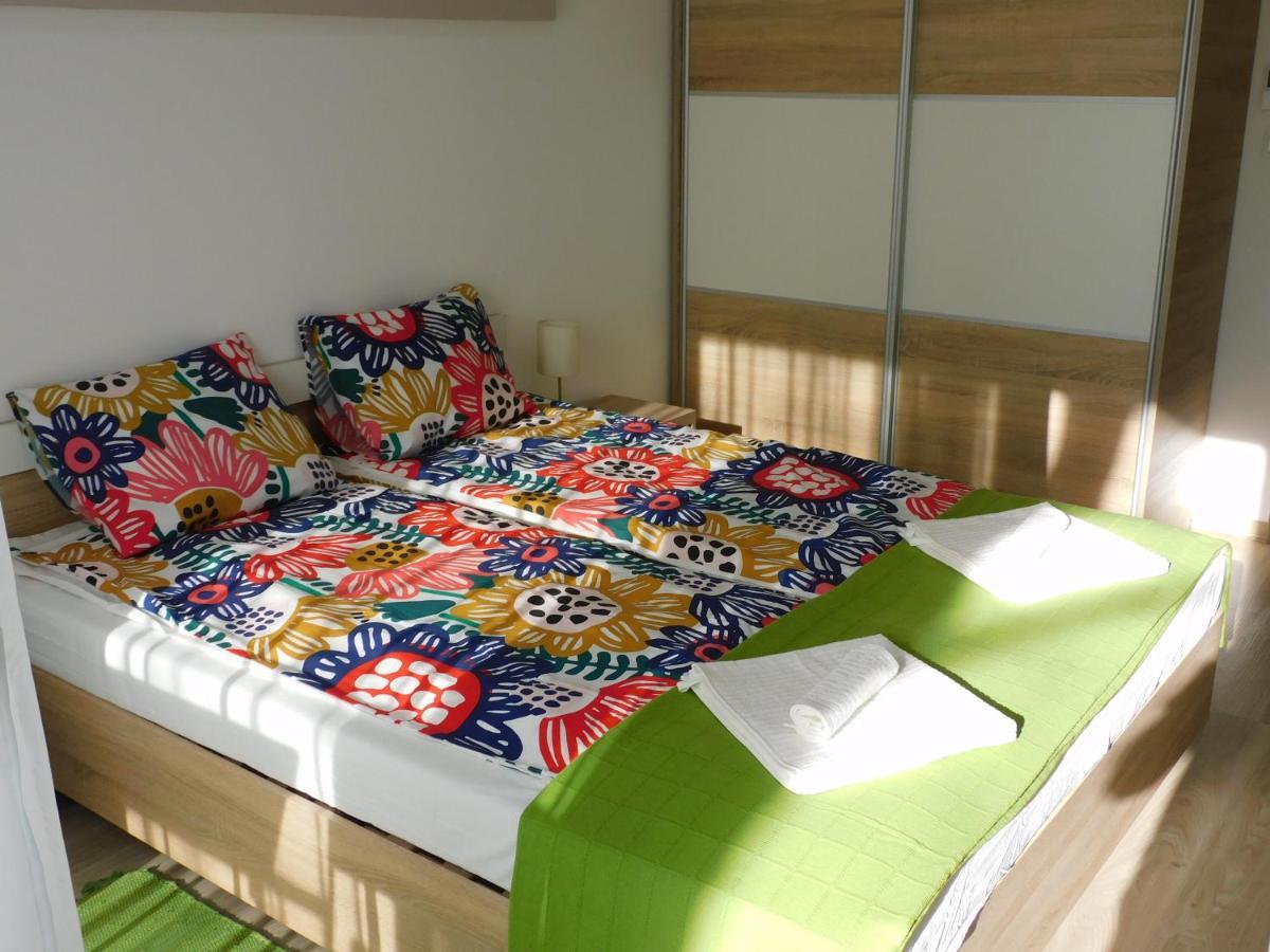 Katamaran Apartment Siofok Exterior photo