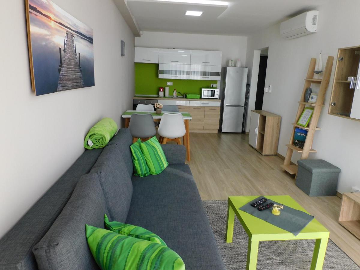 Katamaran Apartment Siofok Exterior photo